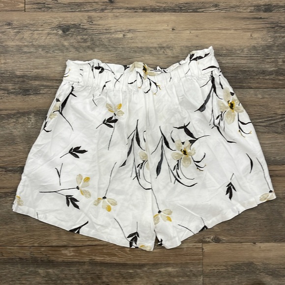 Majora Shorts L - Picture 4 of 5